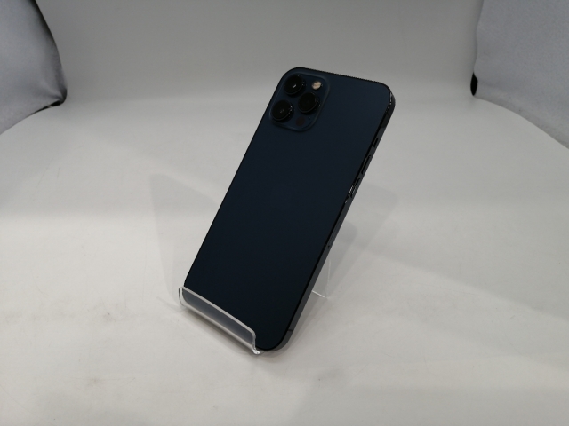 【中古】Apple SoftBank 【SIMロック解除済み】 iPhone 12 Pro Max 256GB パシフィックブルー MGD23J/A【OSU301】保証期間１ヶ月【ランクC】