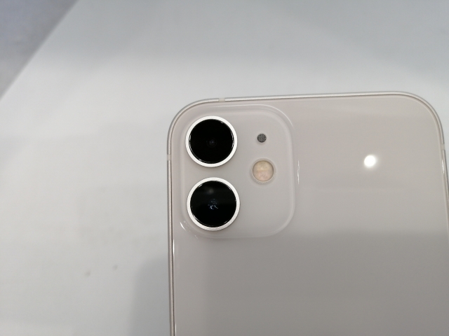 【中古】Apple docomo 【SIMロック解除済み】 iPhone 12 mini 128GB ホワイト MGDM3J/A【浜松駅前】保証期間１ヶ月【ランクB】_6