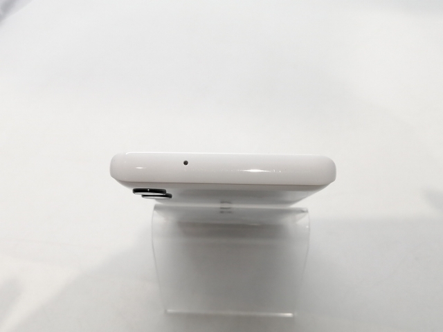 【中古】Wiko 楽天モバイル 【SIMフリー】 Rakuten Hand 5G ホワイト 4GB 128GB P780【OSU301】保証期間１ヶ月【ランクA】_2