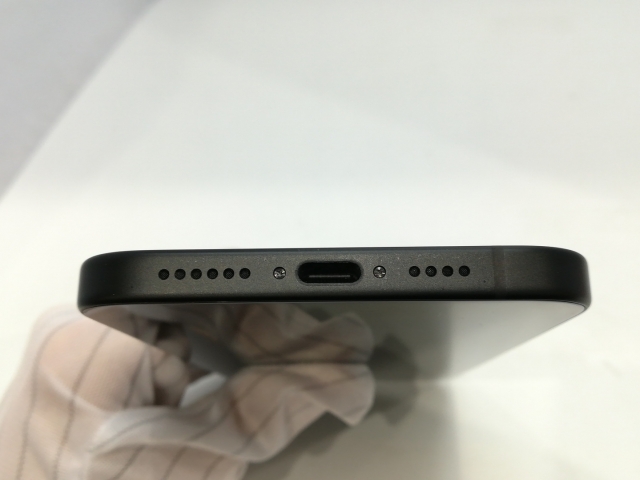 【中古】Apple 国内版 【SIMフリー】 iPhone 15 Plus 128GB ブラック MU083J/A【小倉駅前】保証期間１ヶ月【ランクB】_4