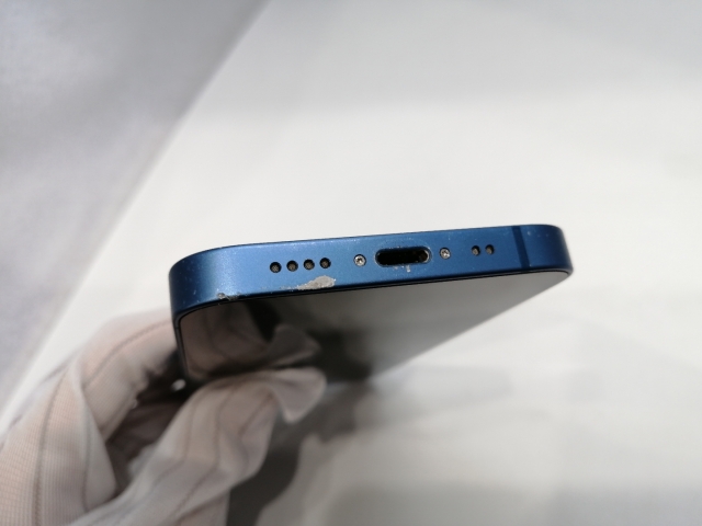 【中古】Apple docomo 【SIMフリー】 iPhone 13 mini 128GB ブルー MLJH3J/A【浜松駅前】保証期間１ヶ月【ランクC】_4