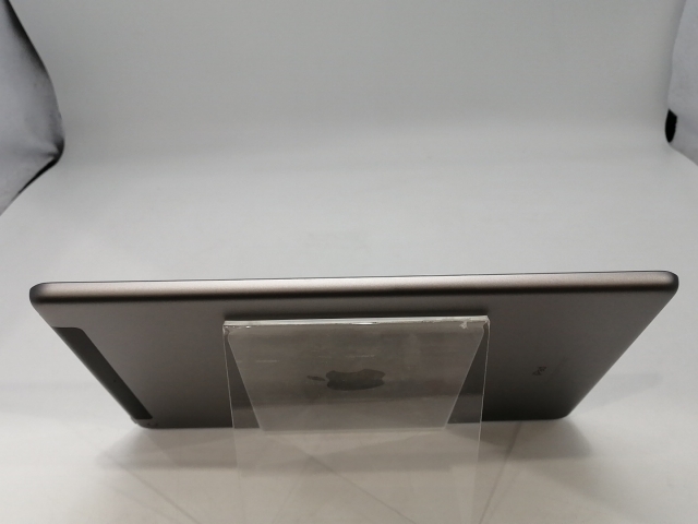 【中古】Apple SoftBank 【SIMロック解除済み】 iPad（第6世代/2018） 128GB スペースグレイ MR722J/A【浜松駅前】保証期間１ヶ月【ランクB】
