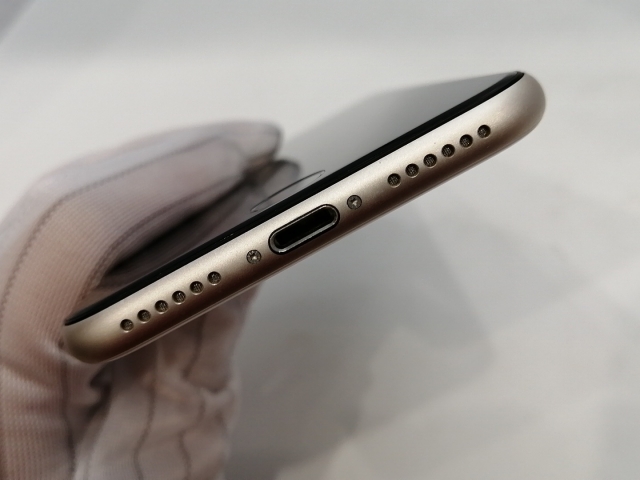 【中古】Apple SoftBank 【SIMフリー】 iPhone SE（第3世代） 64GB スターライト MMYD3J/A【浜松駅前】保証期間１ヶ月【ランクA】_3