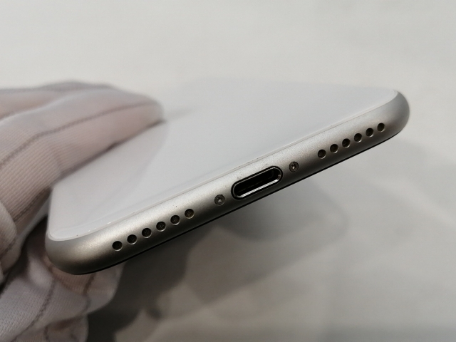 【中古】Apple 国内版 【SIMフリー】 iPhone SE（第2世代） 128GB ホワイト MHGU3J/A（後期型番）【浜松駅前】保証期間１ヶ月【ランクC】_2