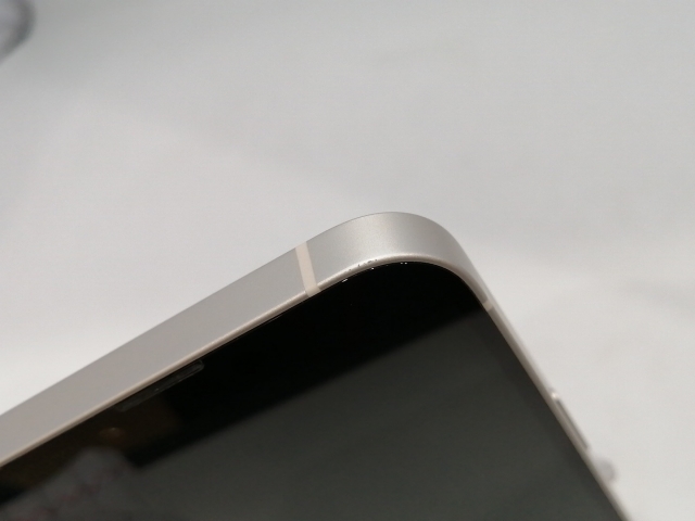 【中古】Apple docomo 【SIMフリー】 iPhone 14 256GB スターライト MPW33J/A【浜松駅前】保証期間１ヶ月【ランクB】