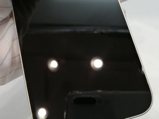 【中古】Apple docomo 【SIMフリー】 iPhone 14 256GB スターライト MPW33J/A【浜松駅前】保証期間１ヶ月【ランクB】