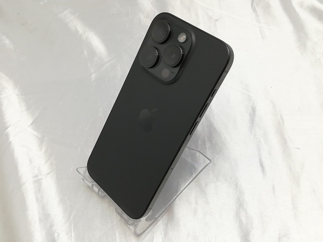iPhone 15 Pro 256 GB ブラックチタニウムSIMフリー