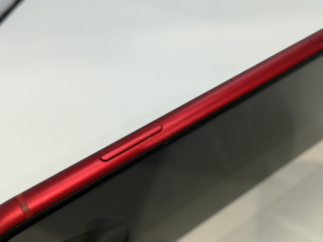 中古】Apple au 【SIMロック解除済み】 iPhone XR 128GB (PRODUCT)RED