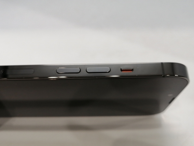 【中古】Apple docomo 【SIMフリー】 iPhone 13 Pro 128GB グラファイト MLUE3J/A【浜松駅前】保証期間１ヶ月【ランクC】_6
