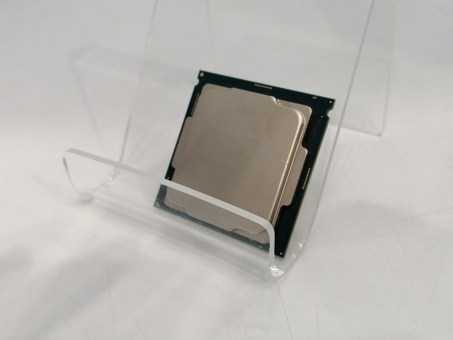 【中古】Intel Core i5-9500 (3GHz/TB:4.4GHz/SRF4B/U0) bulk LGA1151/6C/6T/L3 9M/UHD630/TDP65W【浜松駅前】保証期間１週間 6,915円