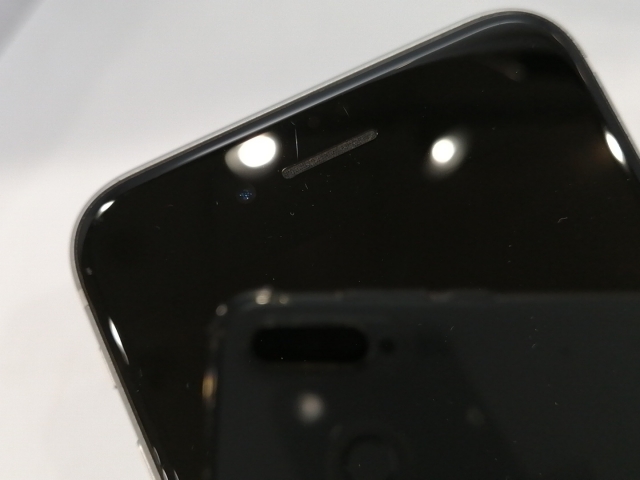 【中古】Apple au 【SIMロック解除済み】 iPhone SE（第2世代） 64GB ホワイト MHGQ3J/A（後期型番）【浜松駅前】保証期間１ヶ月【ランクC】_2