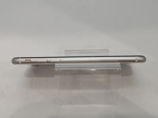 【中古】Apple au 【SIMロック解除済み】 iPhone SE（第2世代） 64GB ホワイト MHGQ3J/A（後期型番）【浜松駅前】保証期間１ヶ月【ランクC】_7