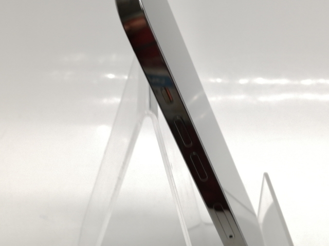 【中古】Apple 国内版 【SIMフリー】 iPhone 13 Pro 512GB グラファイト MLUV3J/A【秋葉5号】保証期間１ヶ月【ランクC】