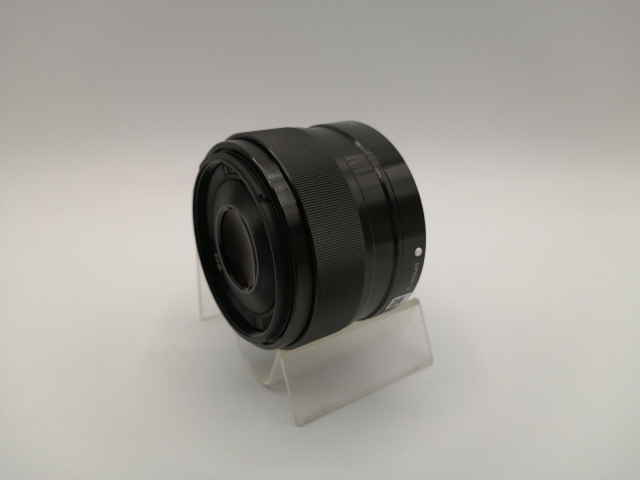 【中古】SONY E 35mm F1.8 OSS (SEL35F18) (SONY Eマウント/APS-C)【DS秋葉】保証期間１ヶ月【ランクA】