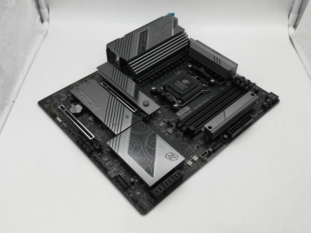 【中古】ASRock X870E Taichi Lite X870E/AM5/E-ATX【DS秋葉】保証期間１週間