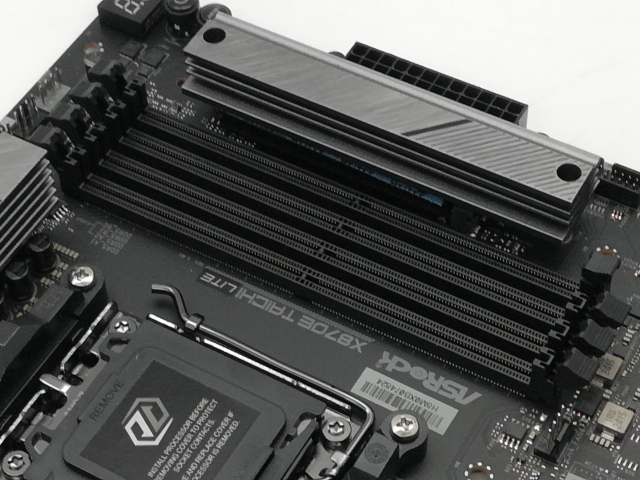【中古】ASRock X870E Taichi Lite X870E/AM5/E-ATX【DS秋葉】保証期間１週間