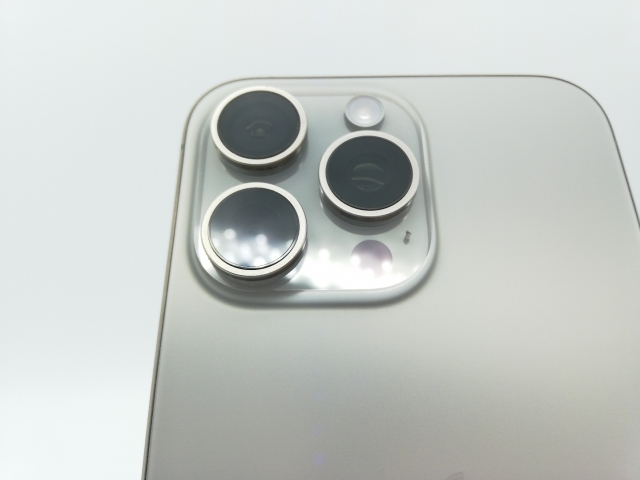 中古】Apple 海外版 【SIMフリー】 iPhone 15 Pro Max 512GB 