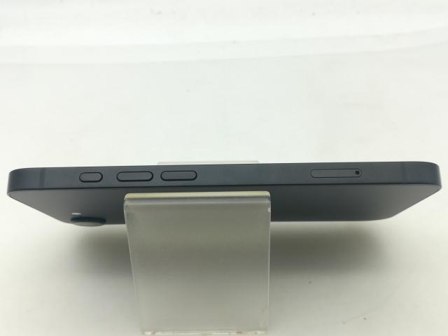 【中古】Apple docomo 【SIMフリー】iPhone 16e 128GB ブラック MD1Q4J/A【大須】保証期間１ヶ月【ランクA】_3