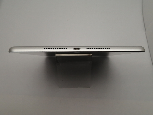 【中古】Apple 国内版 【SIMフリー】 iPad（第7世代/2019） 32GB シルバー MW6C2J/A【大須アメ横】保証期間１ヶ月【ランクC】_4