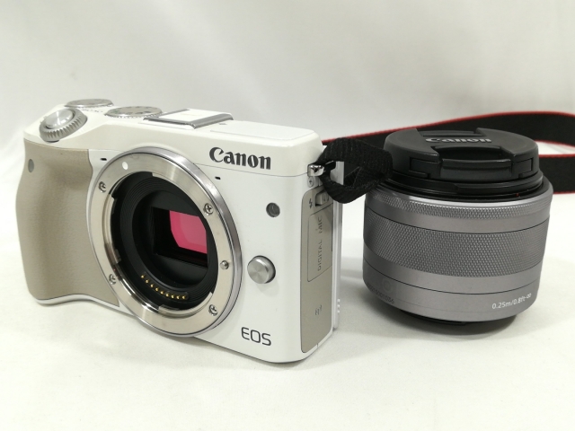 中古】Canon EOS M3 EF-M15-45 IS STM レンズキット ホワイト【大阪