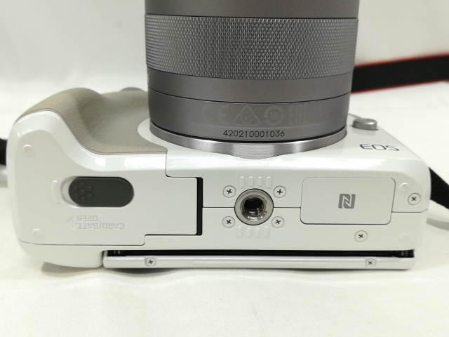 中古】Canon EOS M3 EF-M15-45 IS STM レンズキット ホワイト【大阪