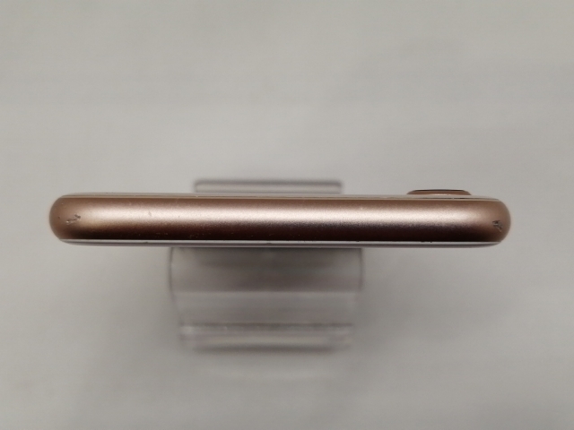 【中古】Apple docomo 【SIMロック解除済み】 iPhone 8 256GB ゴールド MQ862J/A【日本橋3】保証期間１ヶ月【ランクC】