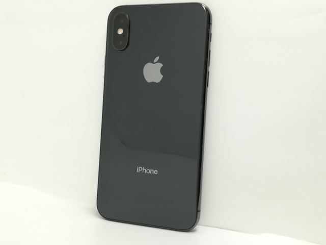 iPhone 8 plus 64GB SIMロック解除済み