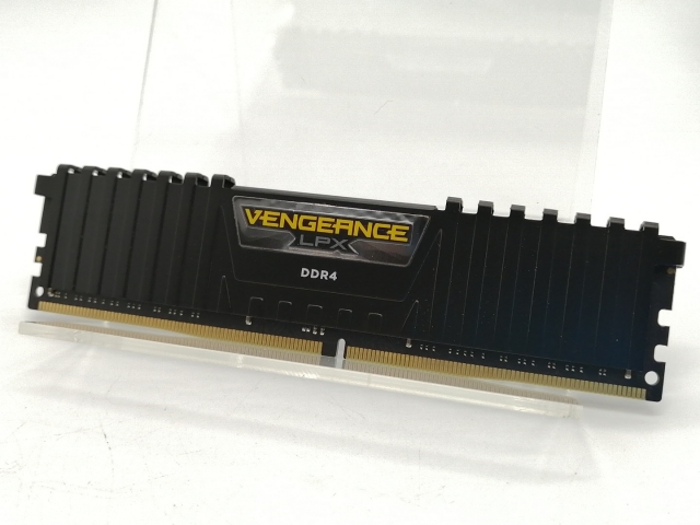 【中古】DDR4 16GB PC4-19200(DDR4-2400)【デスクトップPC用】【大阪本店】保証期間１週間 8,506円