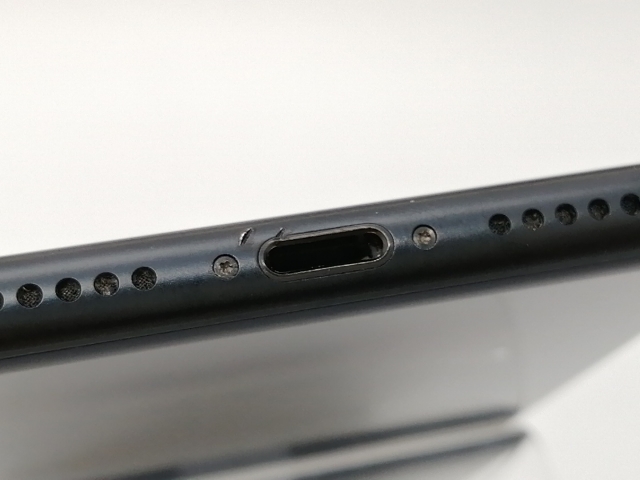 【中古】Apple 楽天モバイル 【SIMフリー】 iPhone SE（第3世代） 256GB ミッドナイト MMYJ3J/A【三宮センター】保証期間１ヶ月【ランクB】_4