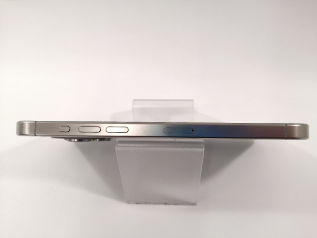 【中古】Apple 国内版 【SIMフリー】 iPhone 15 Pro Max 256GB ナチュラルチタニウム MU6R3J/A【大阪本店】保証期間１ヶ月【ランクA】