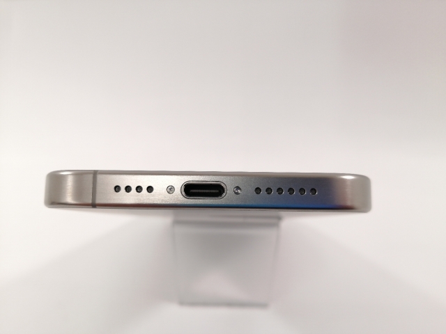 【中古】Apple 国内版 【SIMフリー】 iPhone 15 Pro Max 256GB ナチュラルチタニウム MU6R3J/A【大阪本店】保証期間１ヶ月【ランクA】