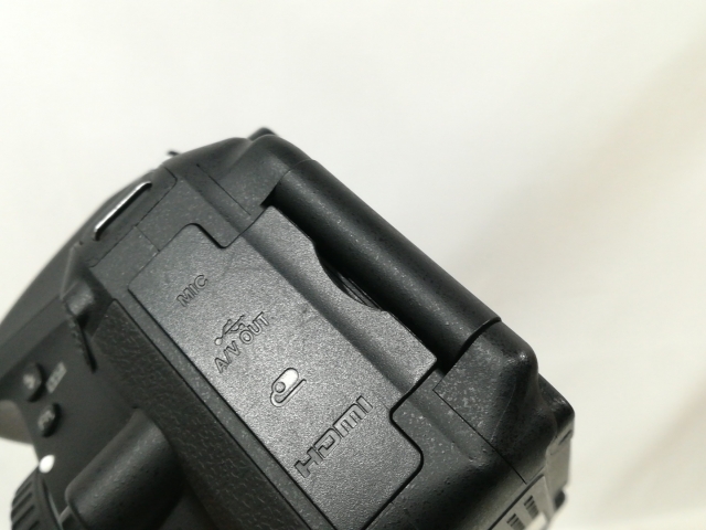 【中古】Nikon D5300 18-140VR 水晶体一揃いの道具 黒いこと【大阪中央局】言いはなつ継続期間１ヶ月【位置づけるB】