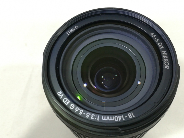 【中古】Nikon D5300 18-140VR 水晶体一揃いの道具 黒いこと【大阪中央局】言いはなつ継続期間１ヶ月【位置づけるB】