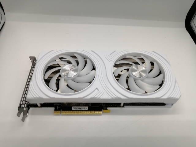 Palit GeForce RTX 4060 Ti 8GB ホワイト Palit GeForce RTX 4060 Ti