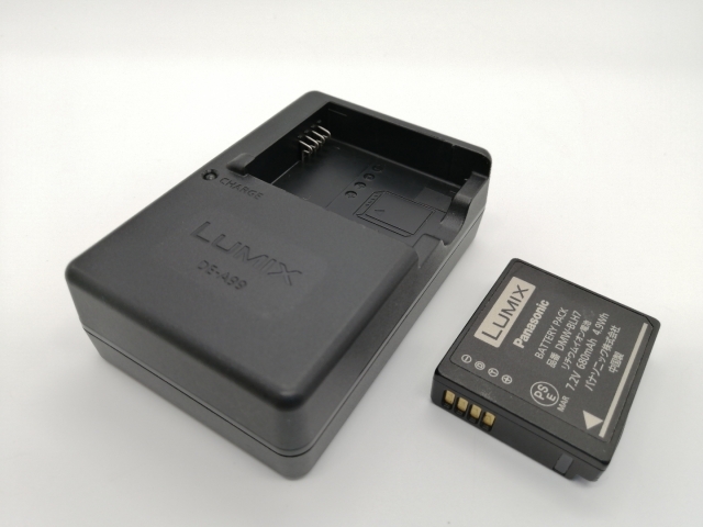 【中古】Panasonic LUMIX DMC-GM1 ボディ オレンジ【大阪本店】保証期間１ヶ月【ランクB】