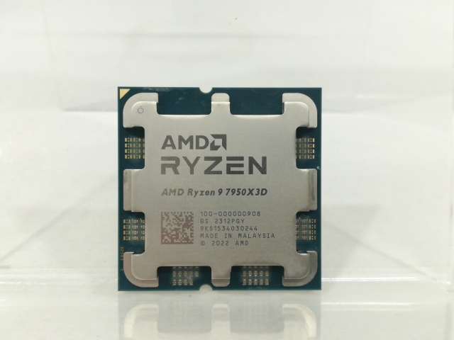 【中古】AMD Ryzen 9 7950X3D (4.2GHz/TC:5.7GHz) BOX AM5/16C/32T/L3 128MB/Radeon Graphics/TDP 120W【大阪本店】保証期間１週間