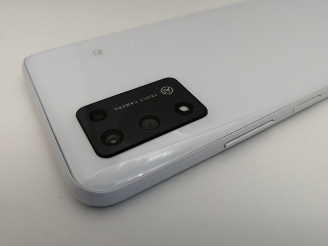 中古】ZTE ymobile 【SIMフリー】 Libero 5G II ホワイト 4GB 64GB