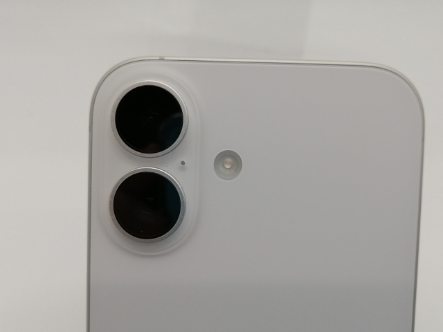 中古】Apple 国内版 【SIMフリー】 iPhone 16 256GB ホワイト MYDX3J/A