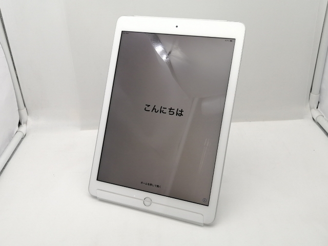 【中古】Apple au 【SIMロック解除済み】 iPad（第6世代/2018） 32GB シルバー MR6P2J/A【新宿2】保証期間１ヶ月【ランクC】_1