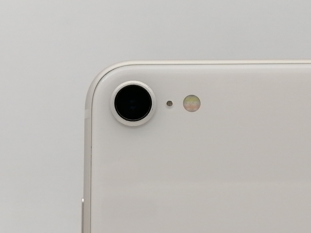 【中古】Apple SoftBank 【SIMフリー】 iPhone SE（第3世代） 64GB スターライト MMYD3J/A【新宿2】保証期間１ヶ月【ランクB】_6