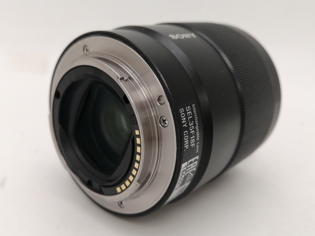 【中古】SONY FE 35mm F1.8 (SEL35F18F) (SONY Eマウント(FE))【新宿2】保証期間１ヶ月【ランクB】_1