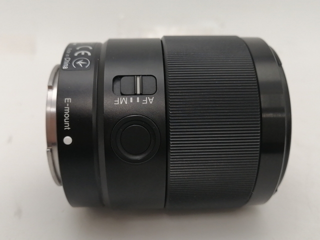 【中古】SONY FE 35mm F1.8 (SEL35F18F) (SONY Eマウント(FE))【新宿2】保証期間１ヶ月【ランクB】_3