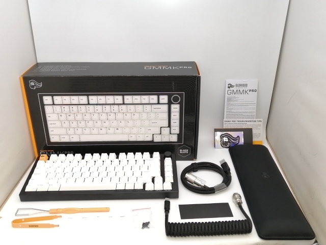 【中古】GLORIOUS ゲーミングキーボード GMMK PRO 75% Pre-built ANSI - Black Slate(英語配列) ブラック/ホワイト GLO-GMMK-P75-FOX-B [有線 /USB]【新宿】保証期間１週間_8