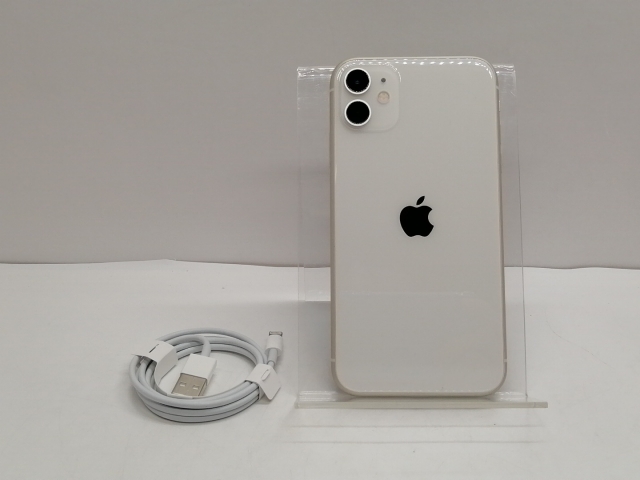 iPhone11 128GB ホワイト docomo SIMロック解除済み（中古 【SIM