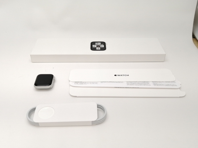 【中古】Apple Apple Watch SE2 40mm GPS シルバーアルミニウムケース (バンド無し)【新宿2】保証期間１ヶ月【ランクC】_8