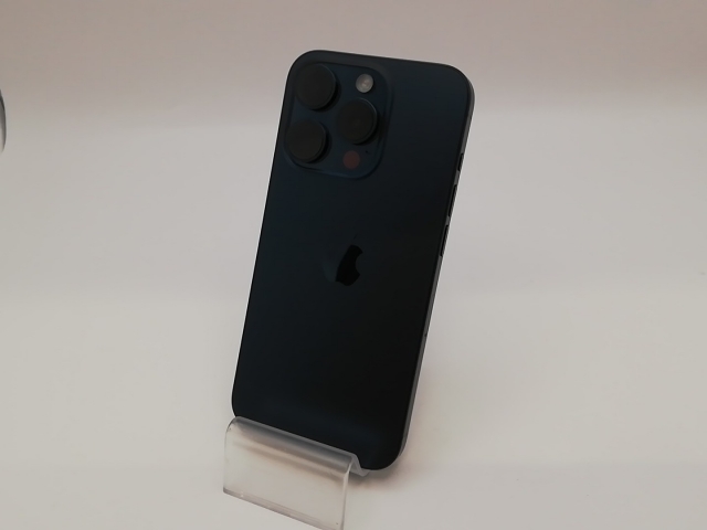 【中古】Apple 国内版 【SIMフリー】 iPhone 15 Pro 128GB ブルーチタニウム MTUA3J/A【新宿東口】保証期間１ヶ月【ランクB】