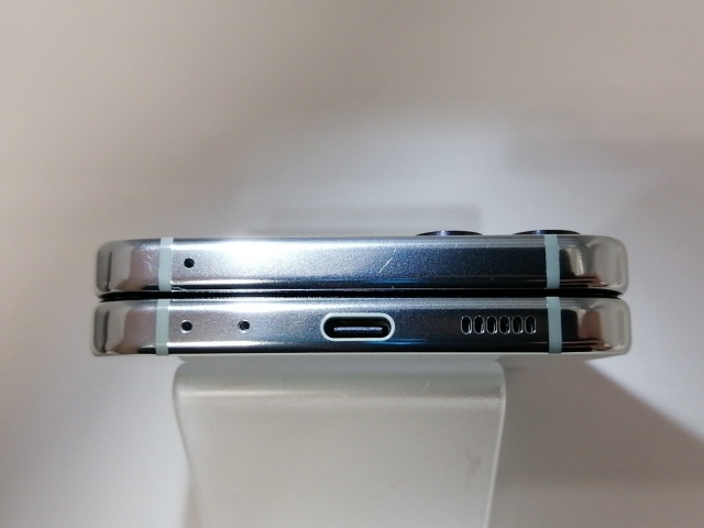 【中古】SAMSUNG au 【SIMフリー】 Galaxy Z Flip5 ミント 8GB 256GB SCG23【新宿】保証期間１ヶ月【ランクA】_2