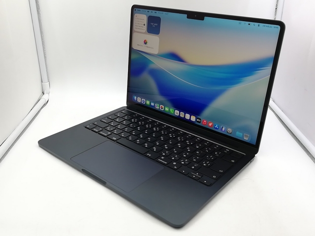 【中古】Apple MacBook Air 13インチ CTO (M2,2022) ミッドナイト M2(CPU:8C/GPU:8C)/16G/256G/30W AC【大宮東口】保証期間１ヶ月【ランクB】