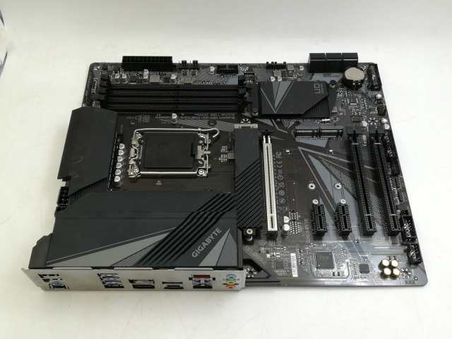 【中古】GIGABYTE Z690 UD（Rev.1.0） Z690(DDR5)/LGA1700/2.5GbitLAN【大宮東口】保証期間１週間