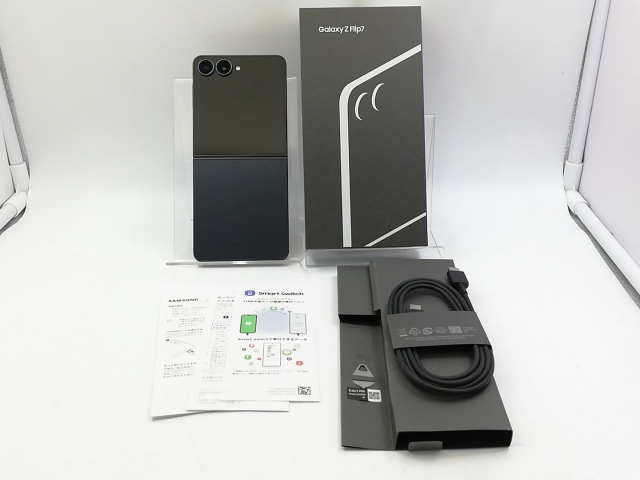 【中古】SAMSUNG 国内版 【SIMフリー】 Galaxy Z Flip7 ジェットブラック 12GB 256GB SM-F766Q【大宮東口】保証期間１ヶ月【ランクB】_7